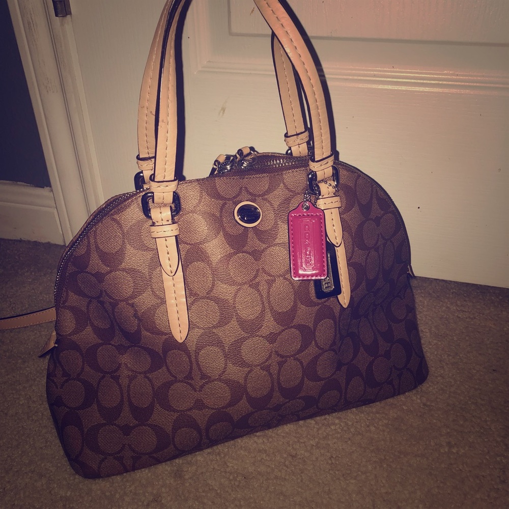 👜🧡 PEYTON SIGNATURE CORA DOMBED SATCHEL🧡👜